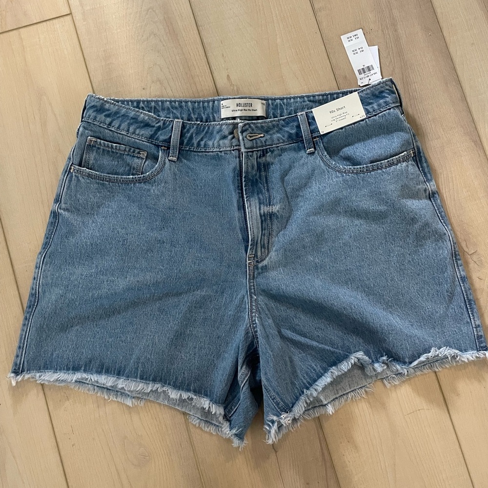 Hollister ultra high-rise light blue 90s denim shorts 5”
